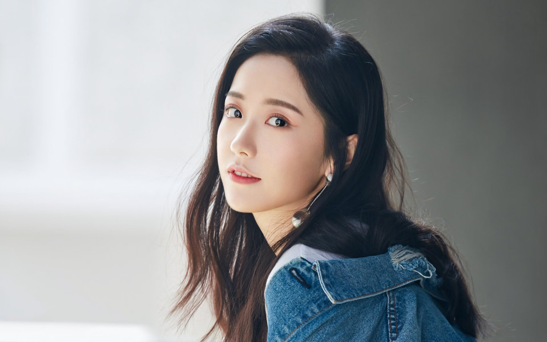 青训系统引入自评报告制度培养球员反思能力与职业意识，青训个人训练